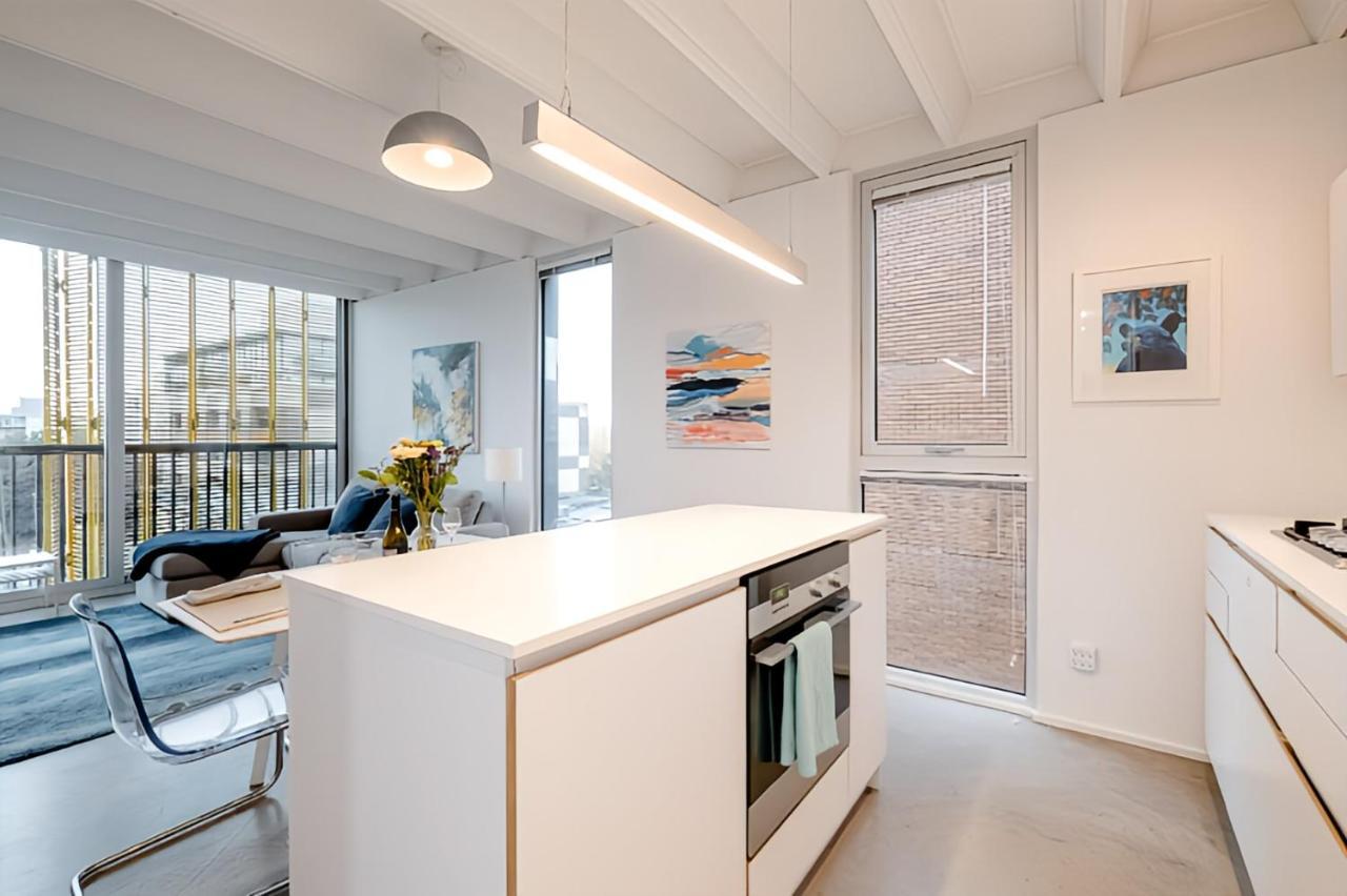Modern, Bright & Central 1-Bed Downtown Apt Close To Rogers Arena فانكوفر المظهر الخارجي الصورة